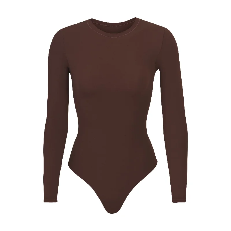 FITS EVERYBODY LONG SLEEVE CREW NECK BODYSUIT | COCOA