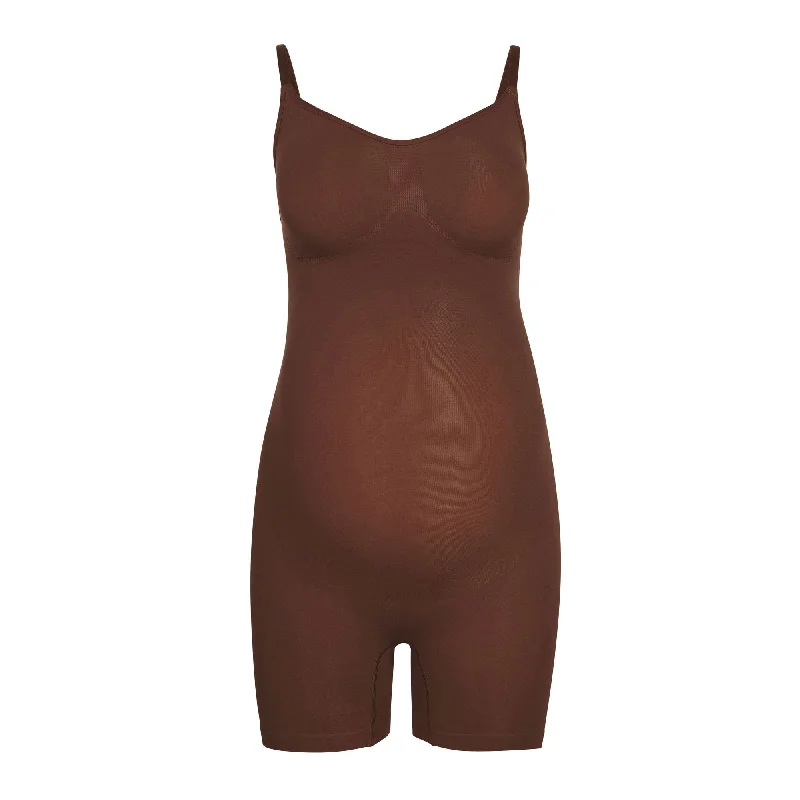 MATERNITY SCULPTING BODYSUIT MID THIGH | COCOA