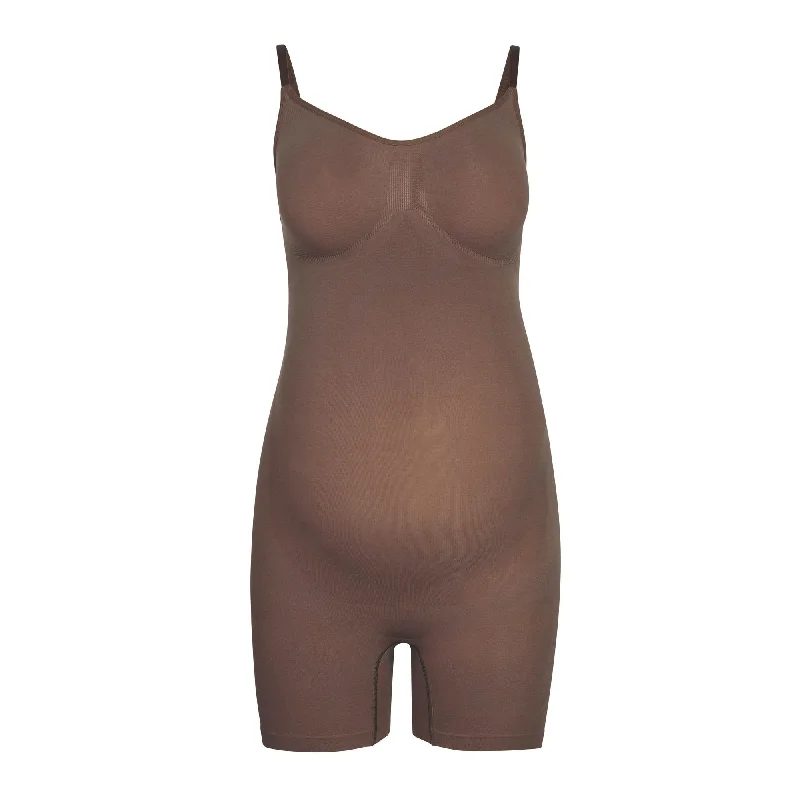 MATERNITY SCULPTING BODYSUIT MID THIGH | OXIDE